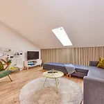 Hausberg Nest
